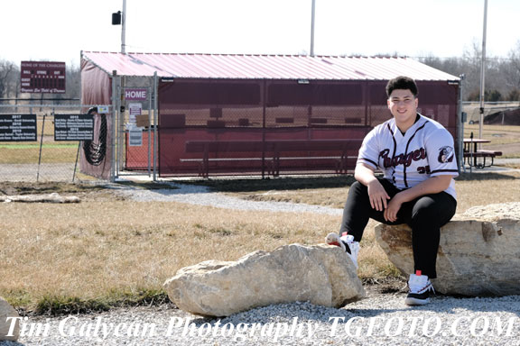 baseball,field,location,guys,girls,softball,senior,pictures,photo,portraits,photographer,olathe,north,northwest,south,east,west,yearbook,ideas,packages,when,natural,guys,girls,football,